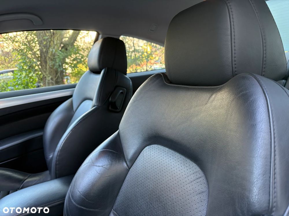 Peugeot 407 - 30