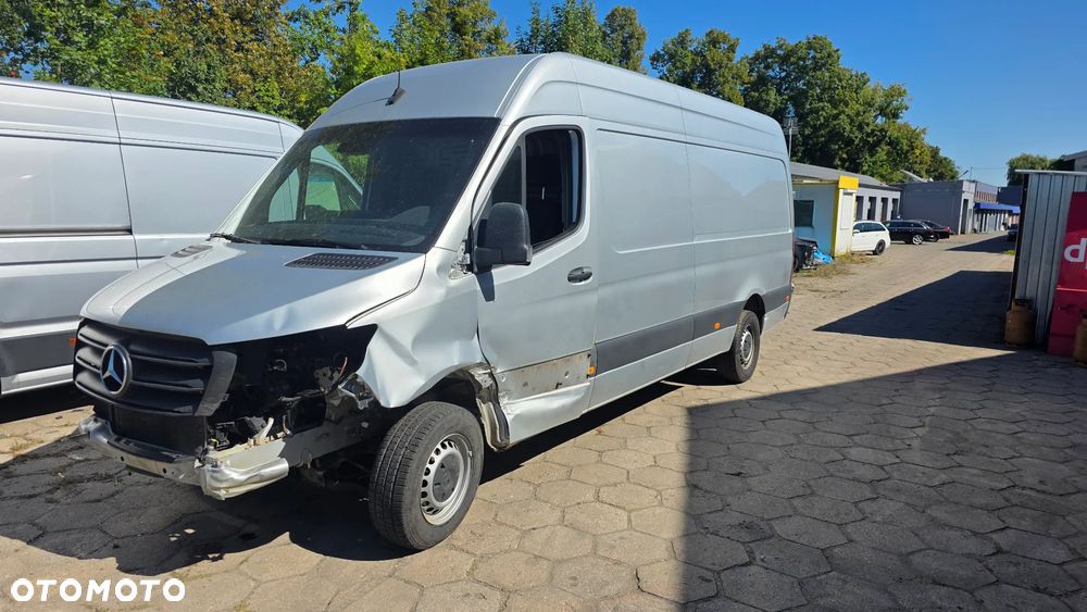 Mercedes-Benz SPRINTER - 3