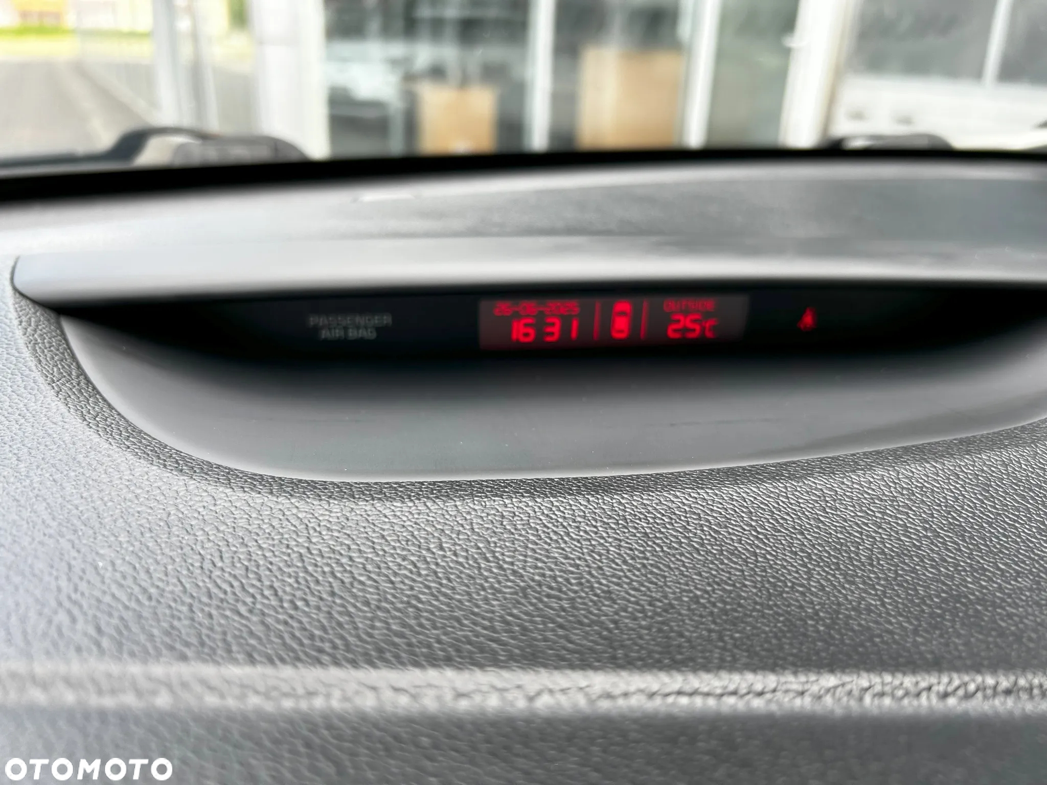Kia Ceed Cee'd 1.6 CRDi M - 28