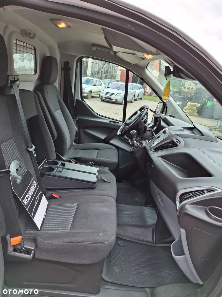 Ford Transit Custom - 12