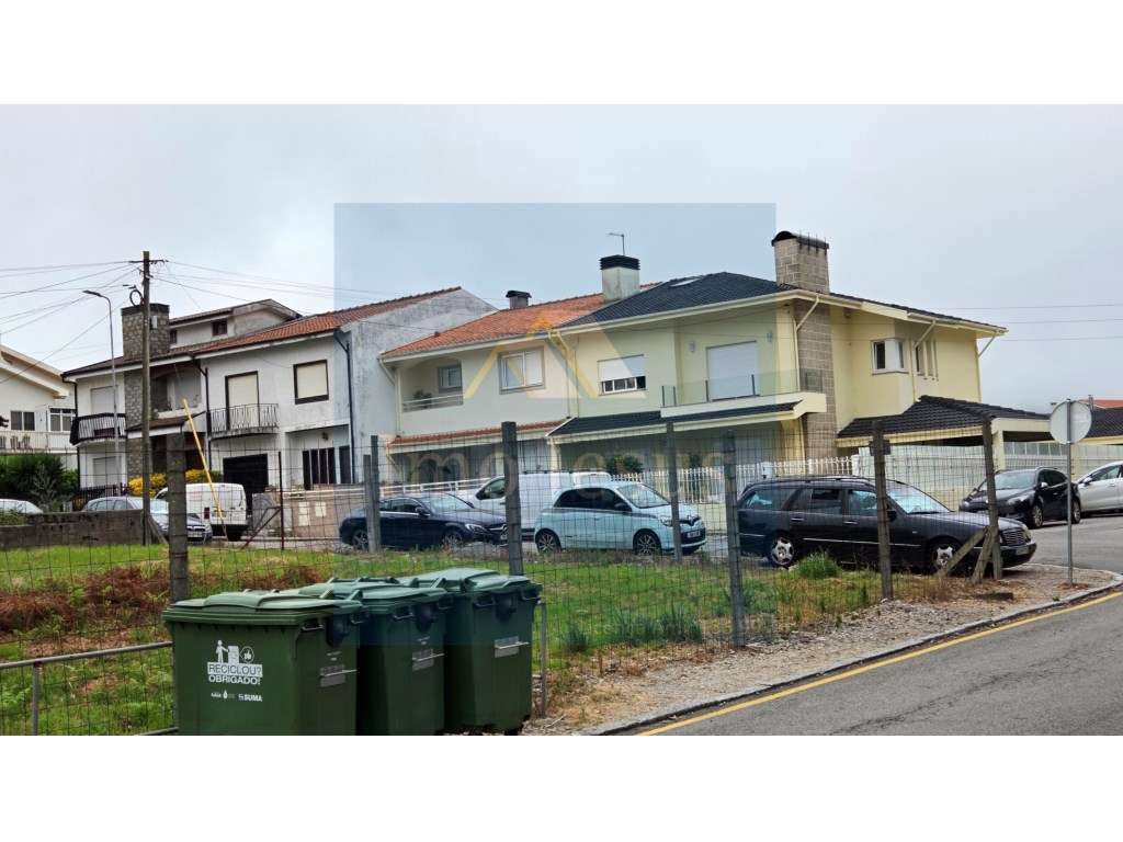 Terreno centro de Canelas Moradia 4 Frentes - Grande imagem: 4/14