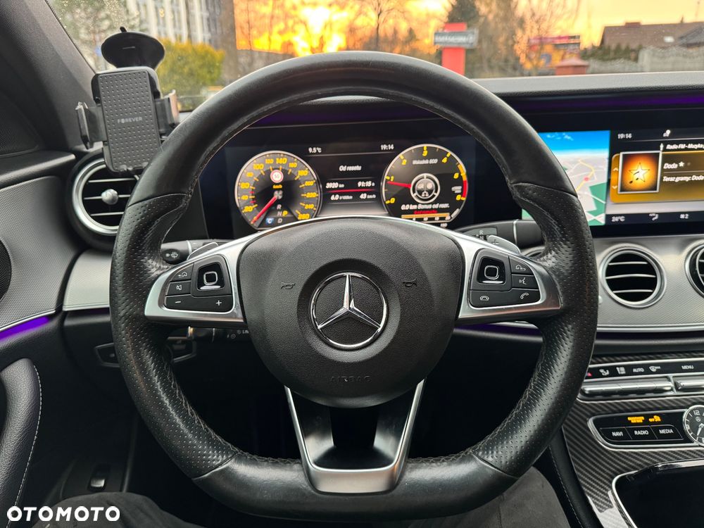 Mercedes-Benz Klasa E - 12