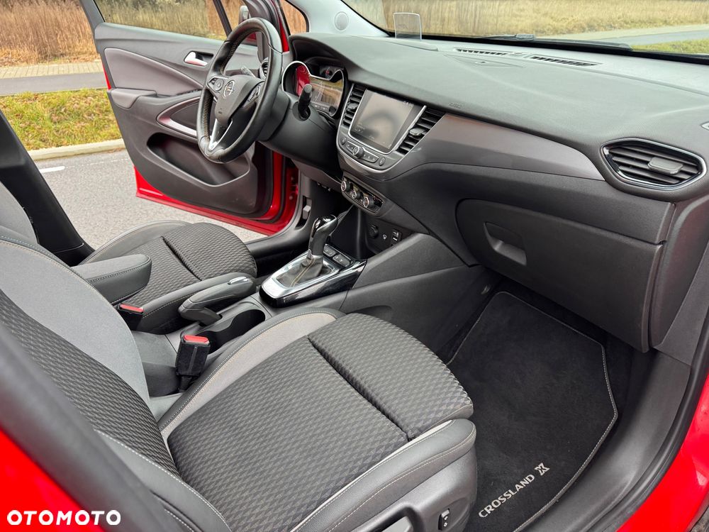 Opel Crossland 1.2 T Design Line S&S - 31