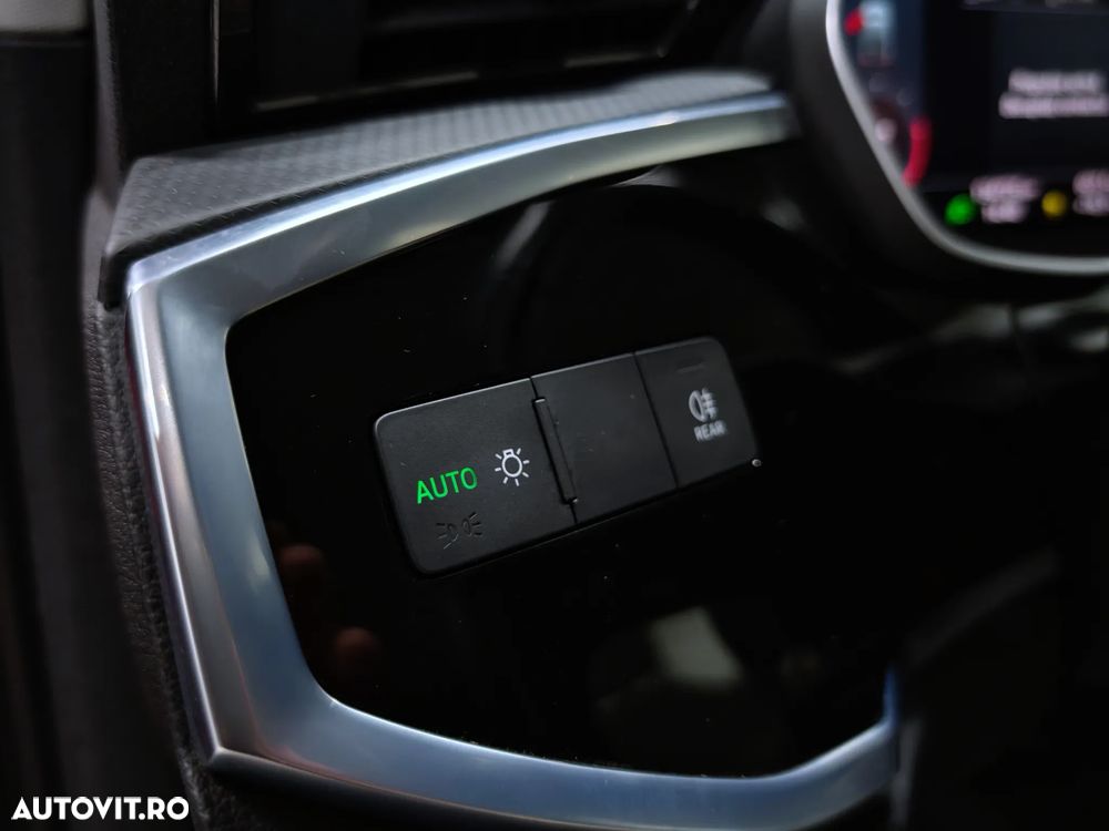 Audi Q3 35 TDI ack S tronic - 32