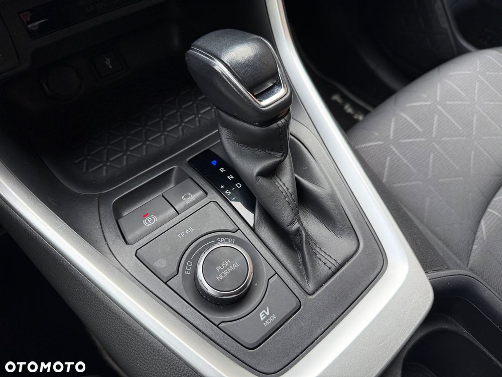 Toyota RAV4 2.5 Hybrid Active 4x4 - 18