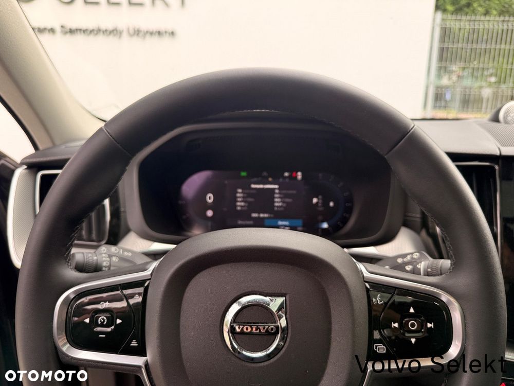 Volvo XC 60 - 24