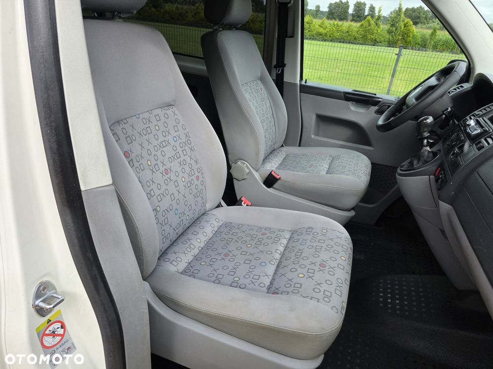 Volkswagen Transporter Caravelle Kurz (7.Si.) - 15