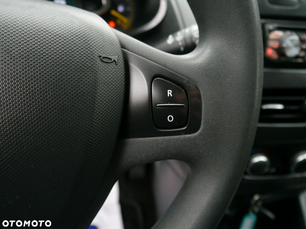 Renault Clio 1.2 16V Authentique - 29
