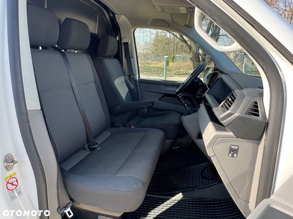 Volkswagen Transporter T6.1 - 22