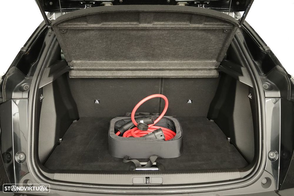 Peugeot e-2008 50 kWh GT - 25