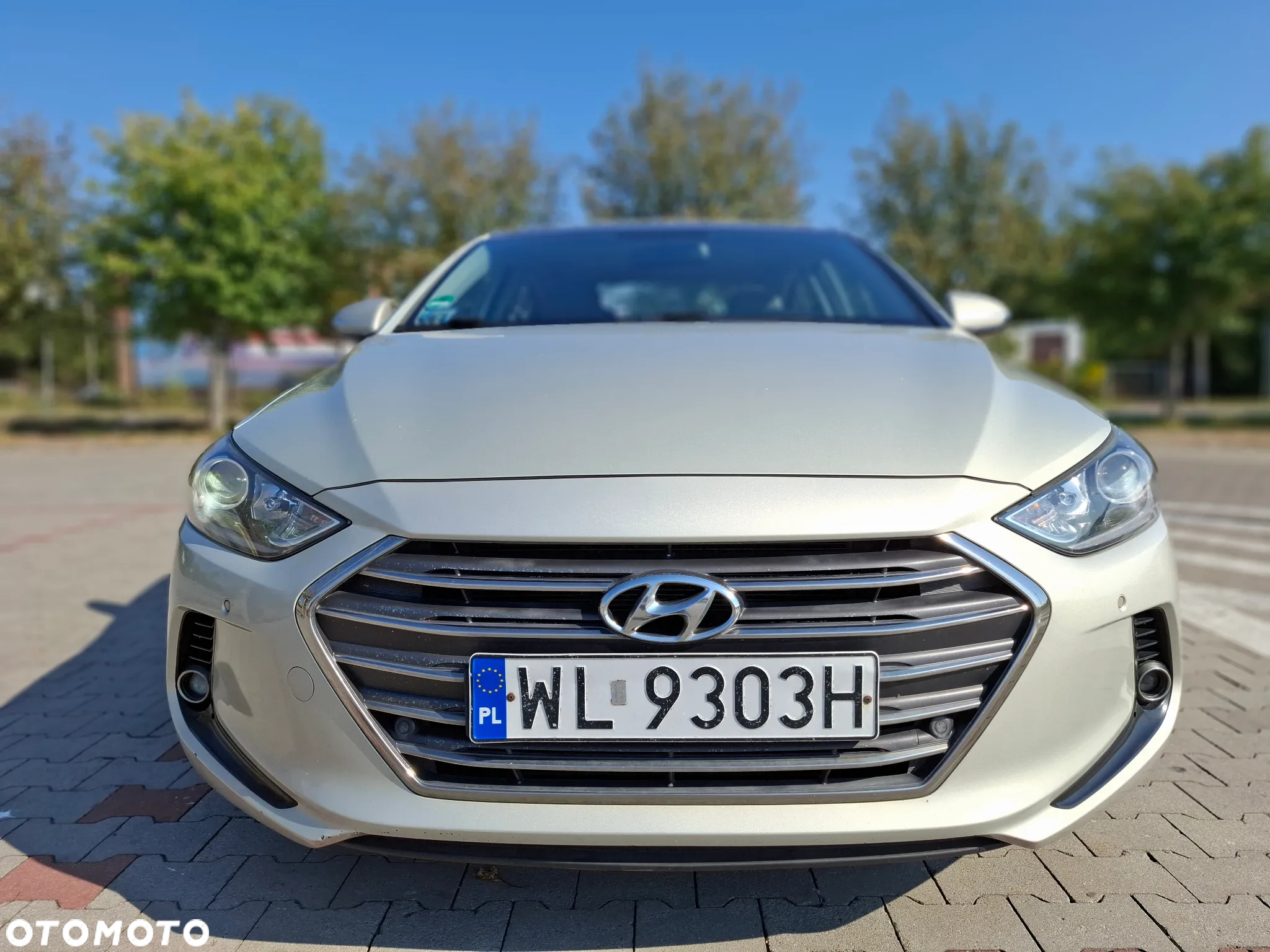 Hyundai Elantra 1.6 CRDi BlueDrive Comfort DCT - 3