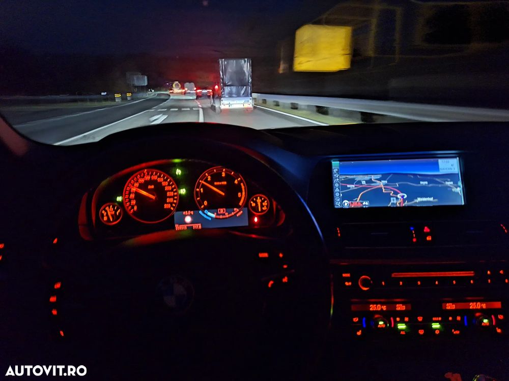 BMW Seria 5 520d Aut. - 15