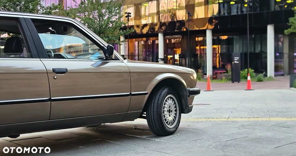 BMW Seria 3 - 8