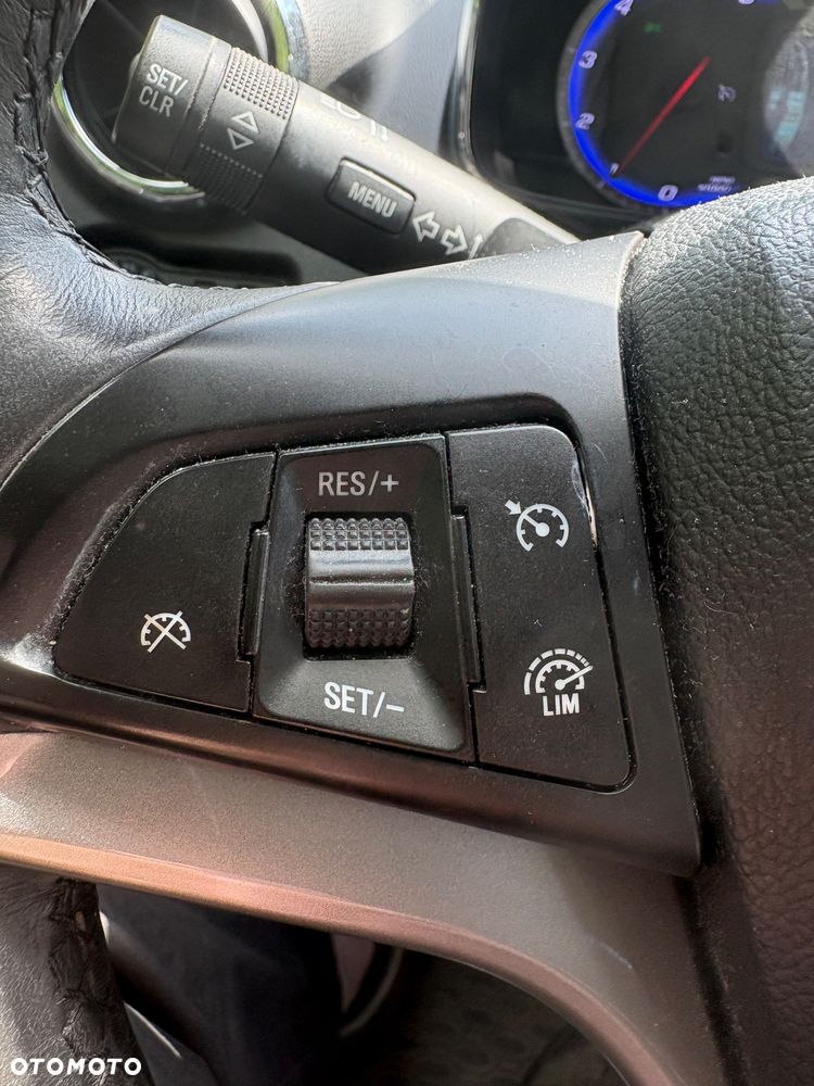 Chevrolet Trax 1.7 D LT - 10