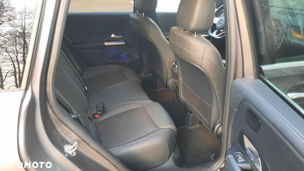 Mercedes-Benz Klasa B 200 d 4-Matic AMG Line 8G-DCT - 14