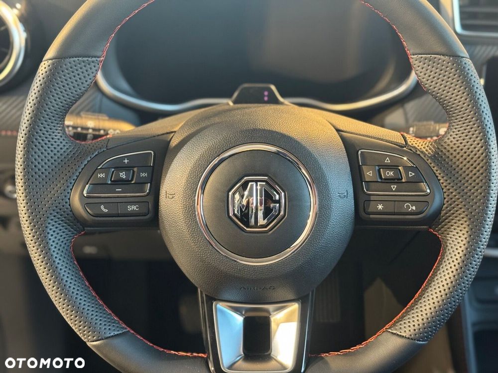 MG ZS - 18