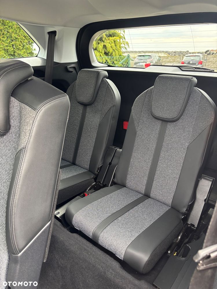 Peugeot 5008 BlueHDi 130 EAT8 Allure - 11