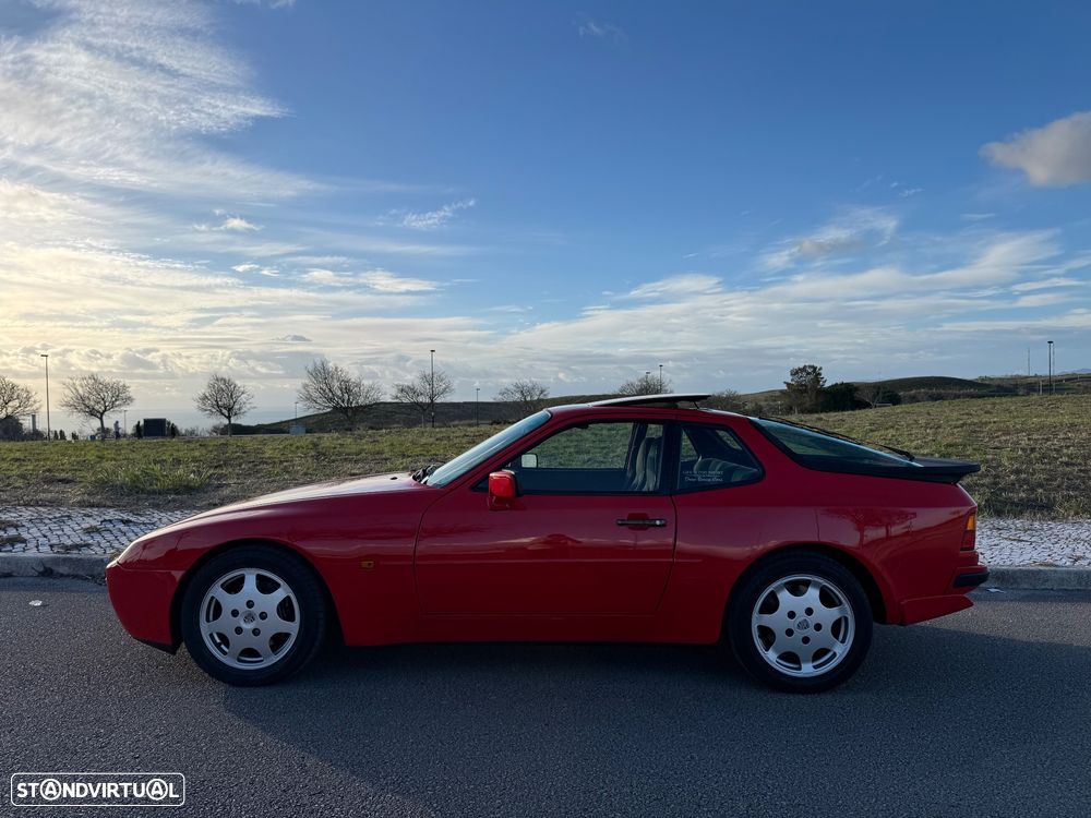 Porsche 944 Turbo S - 9