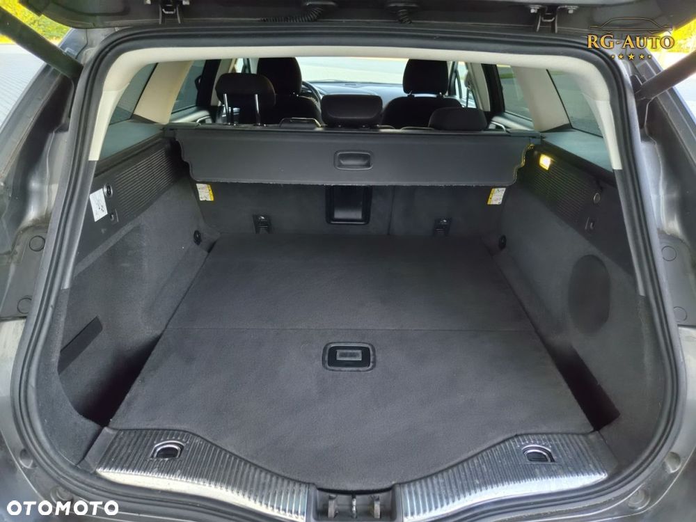 Ford Mondeo - 25