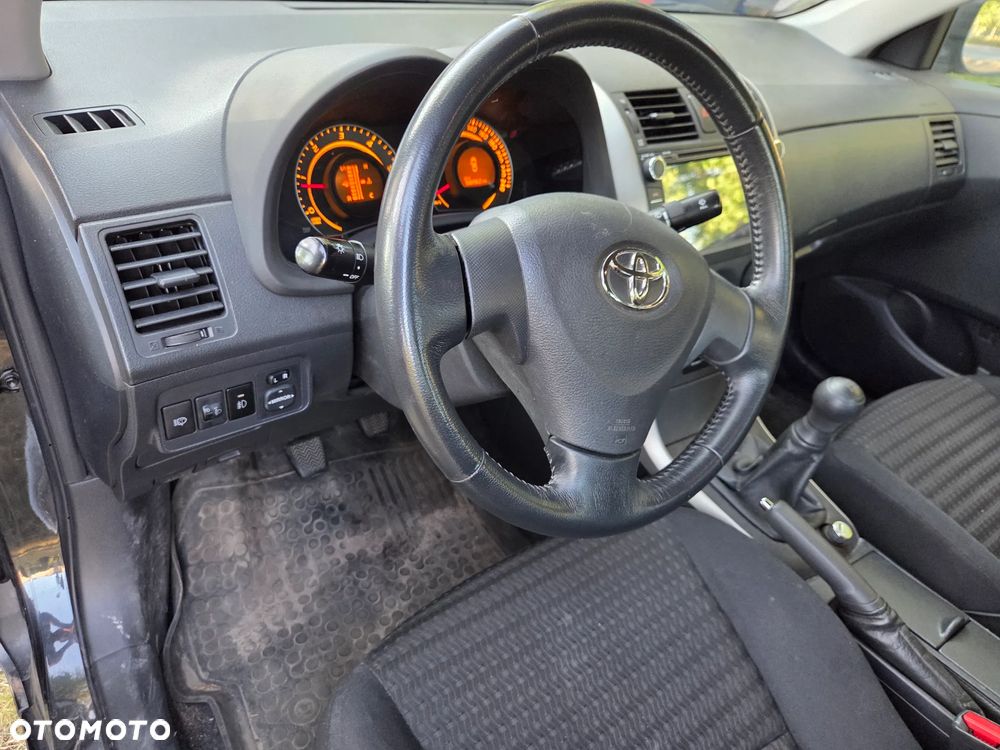 Toyota Corolla 1.4 D-4D Terra - 8