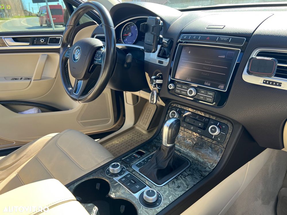 Volkswagen Touareg 3.0 V6 TDI BMT Terrain Tech - 11