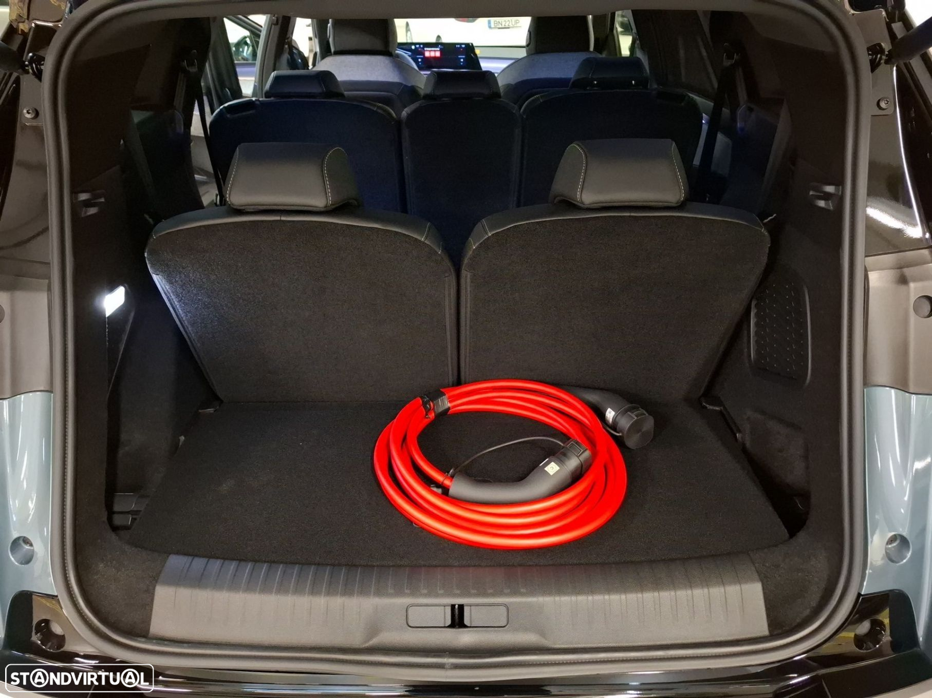 Peugeot E-5008 73 kWh GT - 16