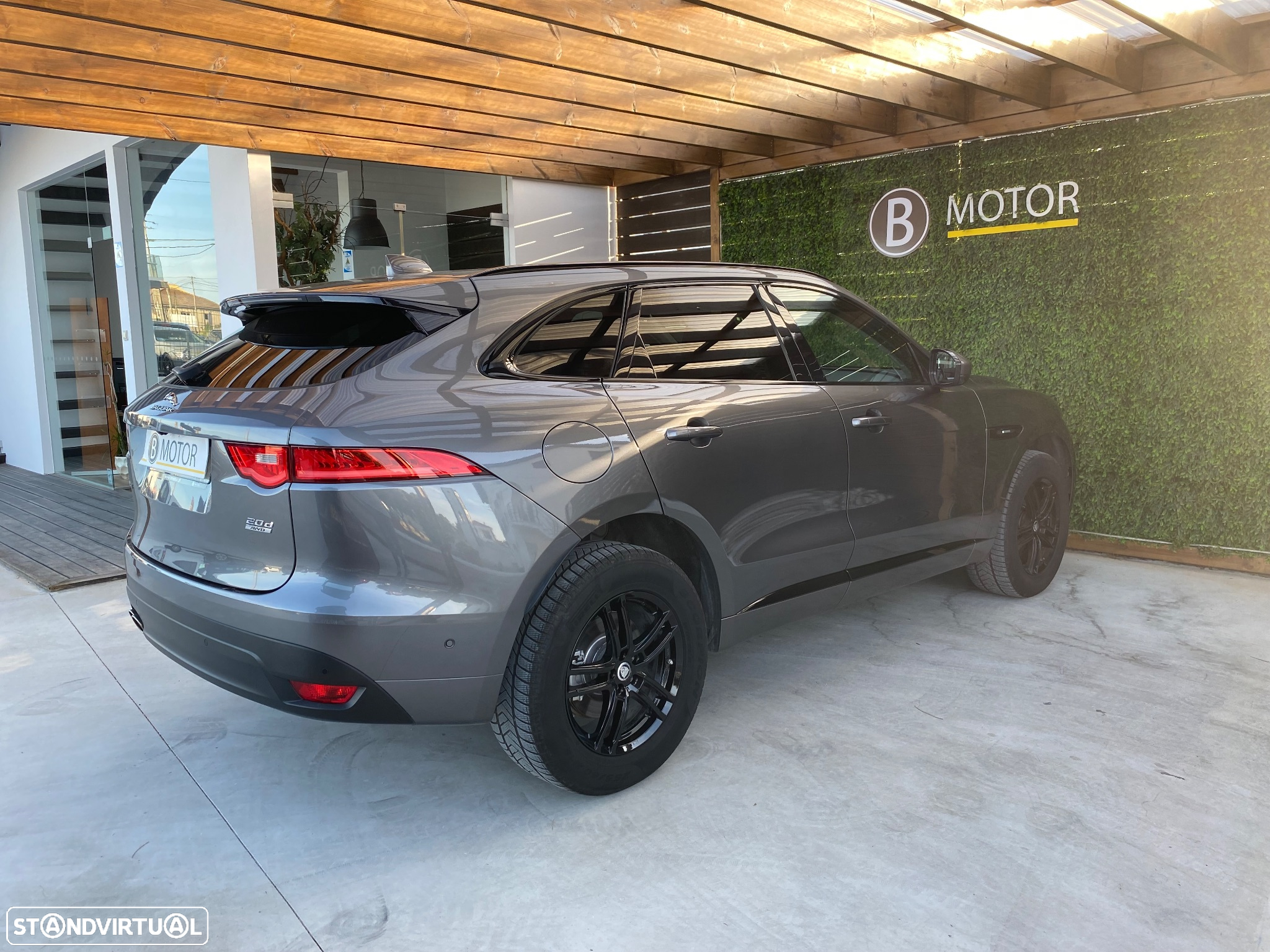 Jaguar F-Pace 2.0 i4D R-Sport AWD Aut. - 12