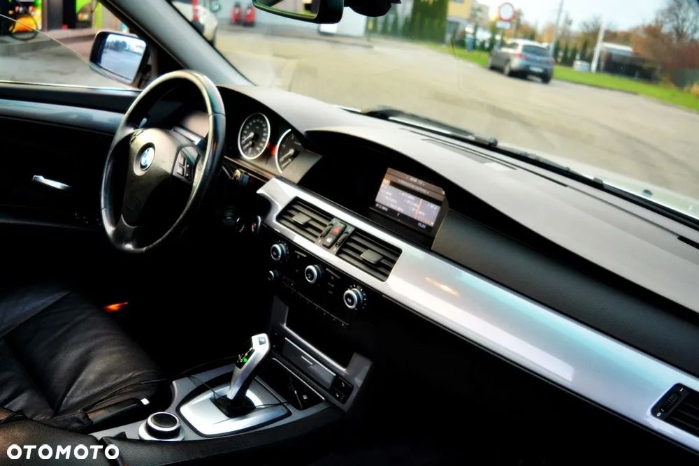 BMW Seria 5 520d - 11