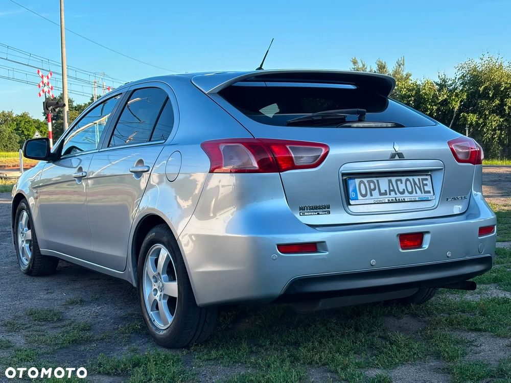 Mitsubishi Lancer 1.6 Invite - 4