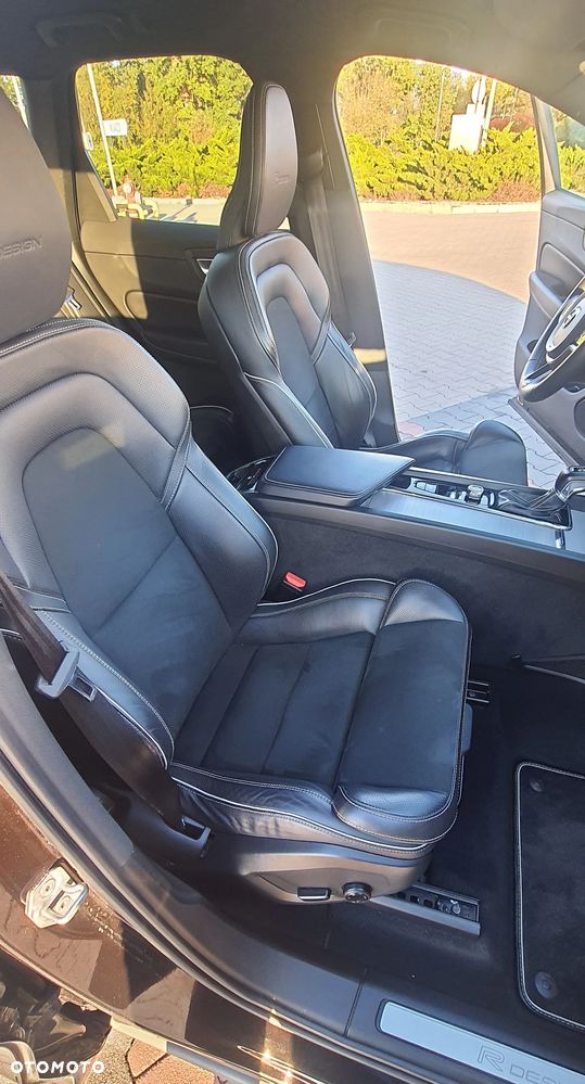 Volvo XC 60 D4 SCR AWD R-Design - 10