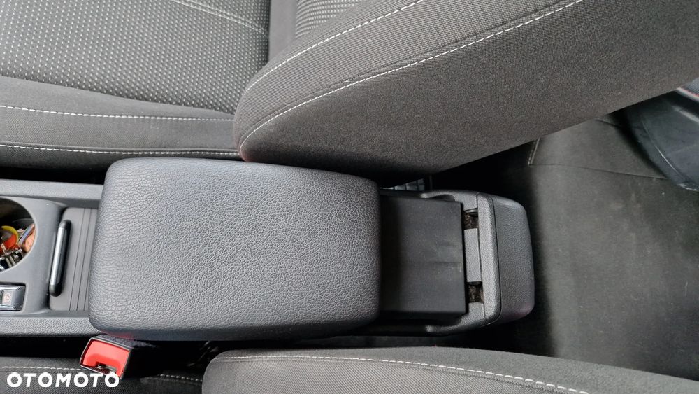 Opel Astra 1.4 Turbo - 23