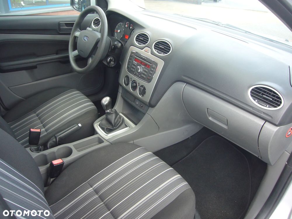 Ford Focus 1.6 Amber X EU5 - 18
