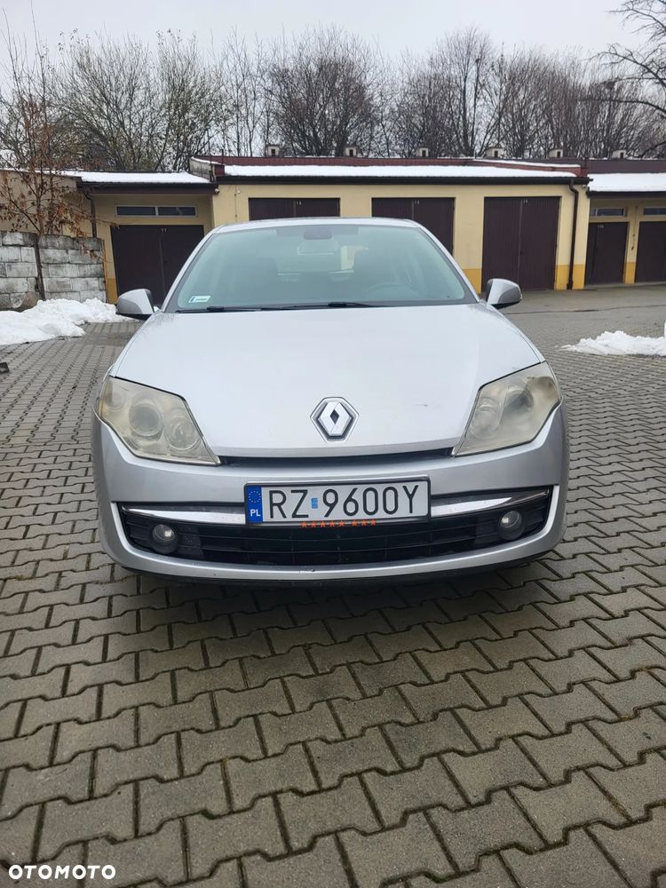 Renault Laguna 1.6 Authentique - 4