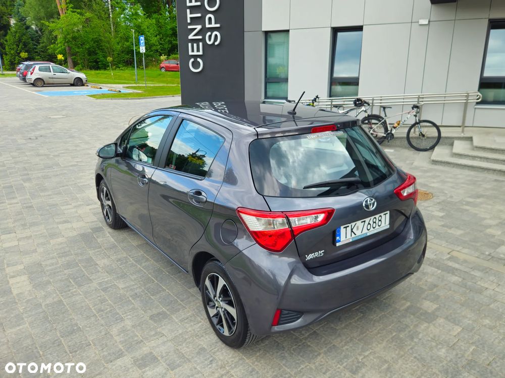 Toyota Yaris 1.5 Premium - 8