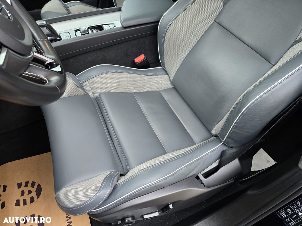 Volvo XC 60 Recharge T6 Twin Engine eAWD R-Design Expression - 19