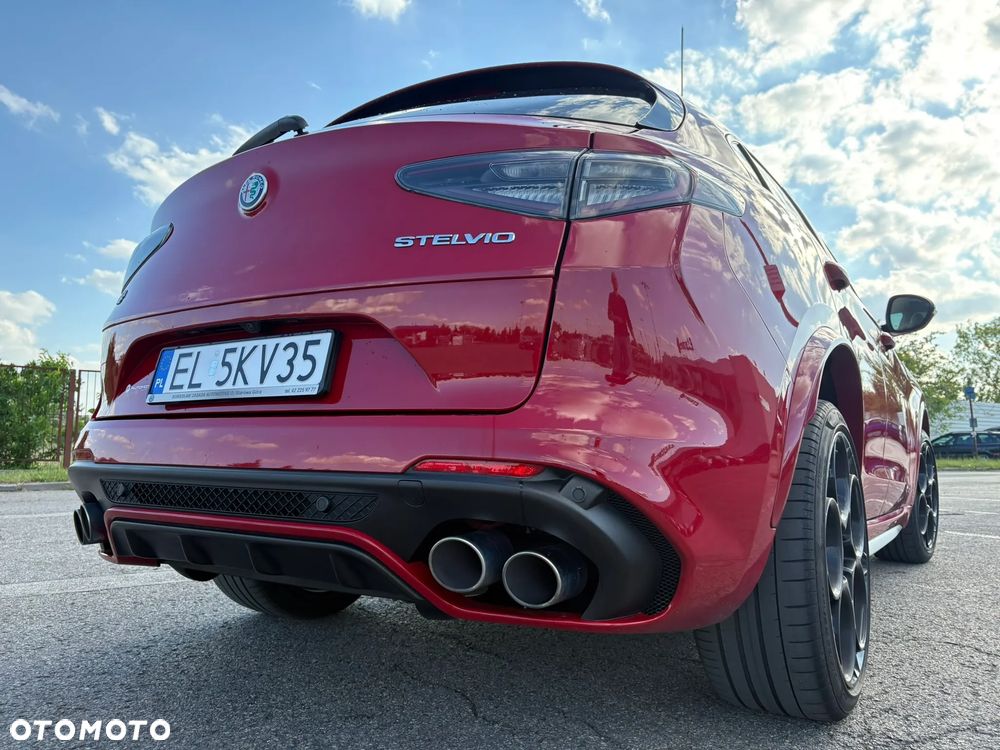 Alfa Romeo Stelvio - 13