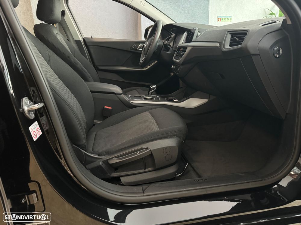 BMW 116 d Line Sport Auto - 41