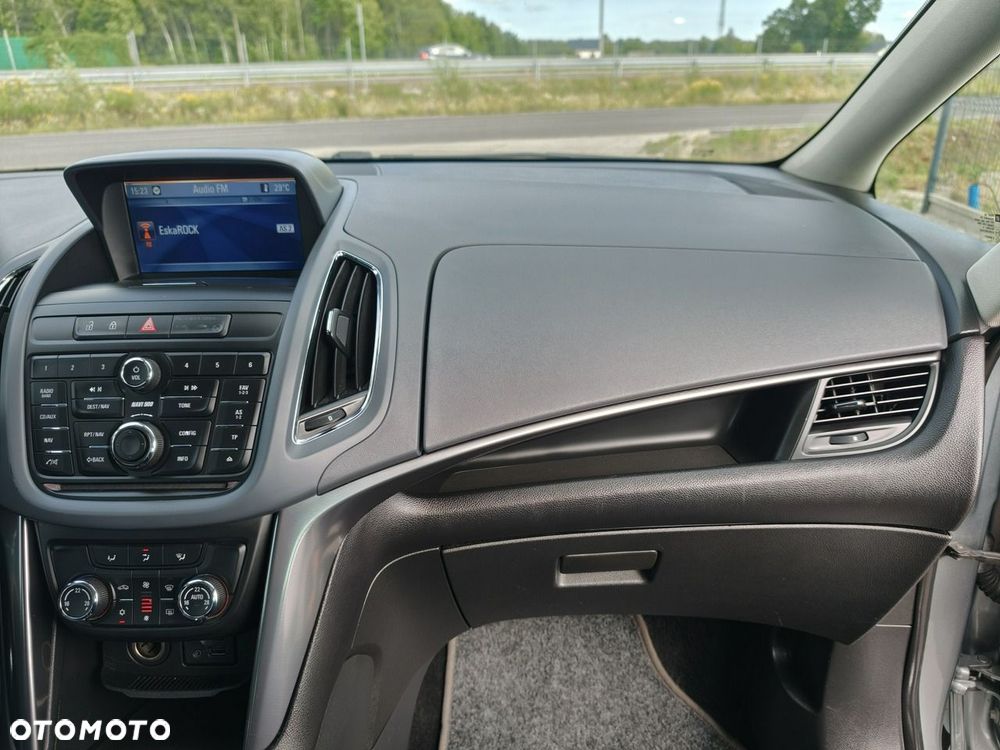 Opel Zafira - 26