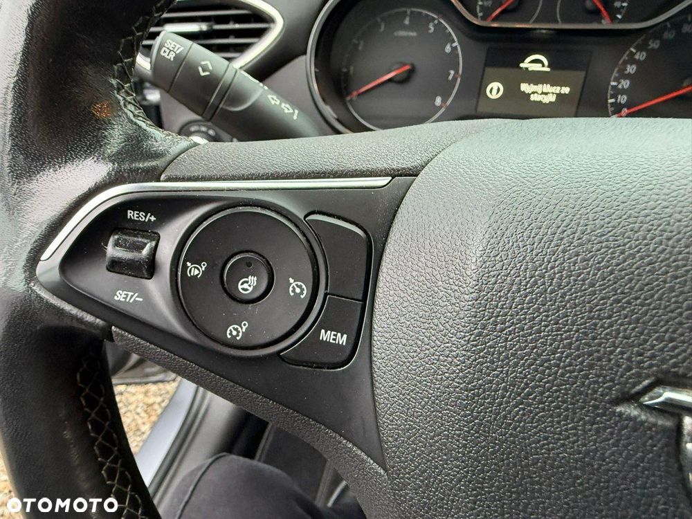 Opel Crossland X - 22
