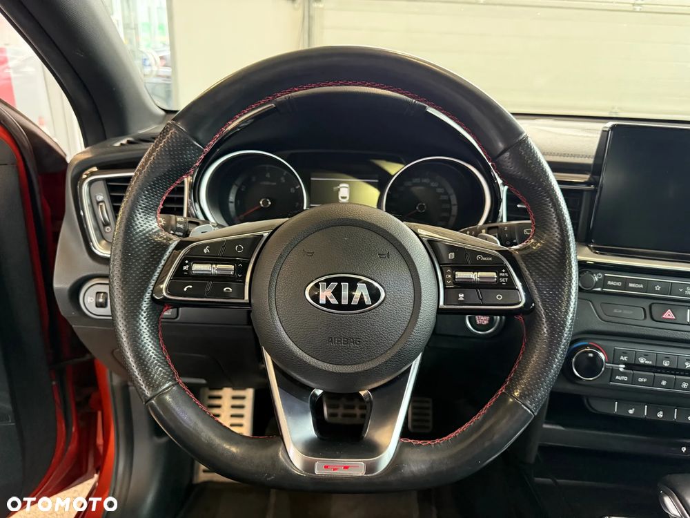 Kia ProCeed 1.6 T-GDI GT DCT - 10