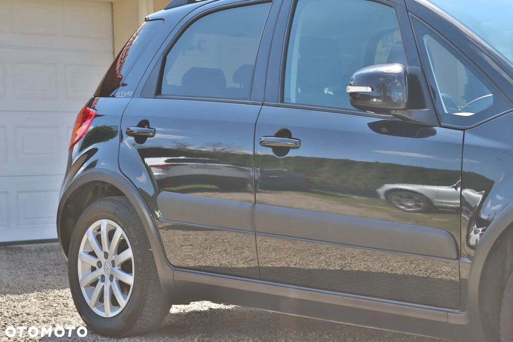 Suzuki SX4 1.6 VVT 4x2 Comfort - 4