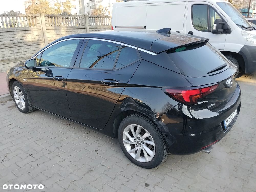 Opel Astra 1.6 T Elite S&S - 9