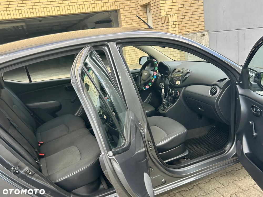 Hyundai i10 - 11
