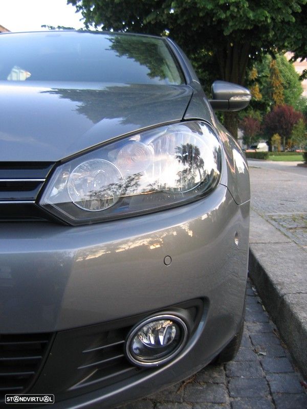 VW Golf 2.0 TDi Confortline - 4