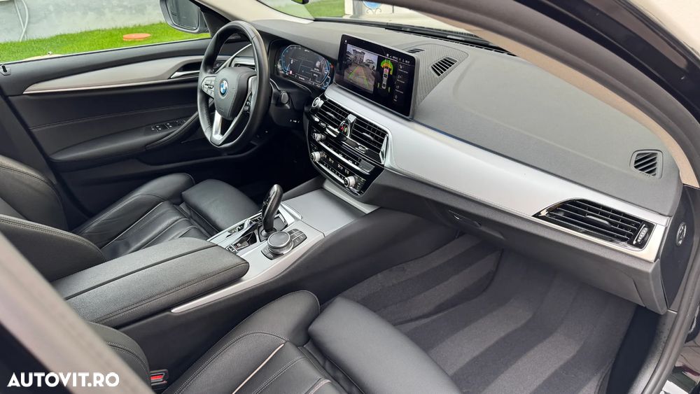BMW Seria 5 530e Aut. M Sport Edition - 14