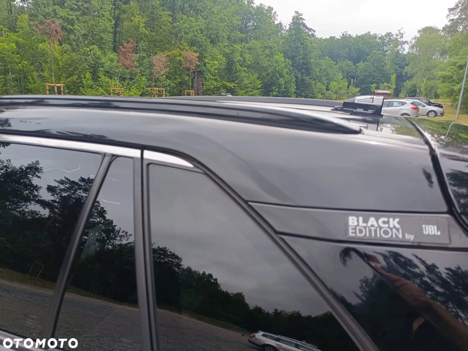 Toyota RAV4 2.5 Hybrid Black Edition by JBL 4x4 - 11