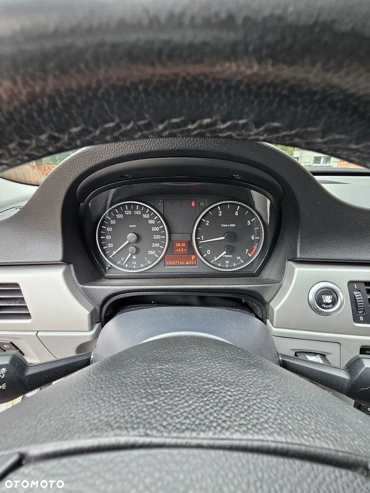BMW Seria 3 318i - 20