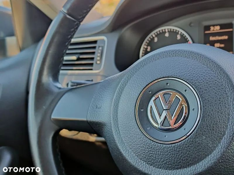 Volkswagen Jetta 1.2 TSI BlueMotion Technology Comfortline - 30