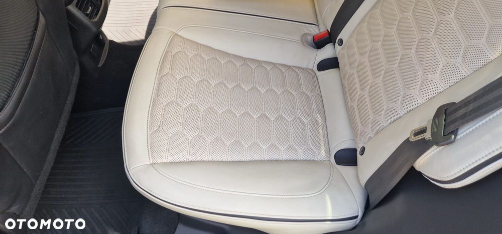Ford Mondeo Vignale 2.0 TDCi 4WD PowerShift - 23