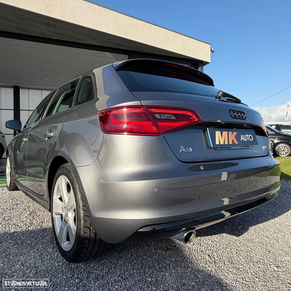 Audi A3 Sportback 1.6 TDI (clean diesel) S tronic Attraction - 23